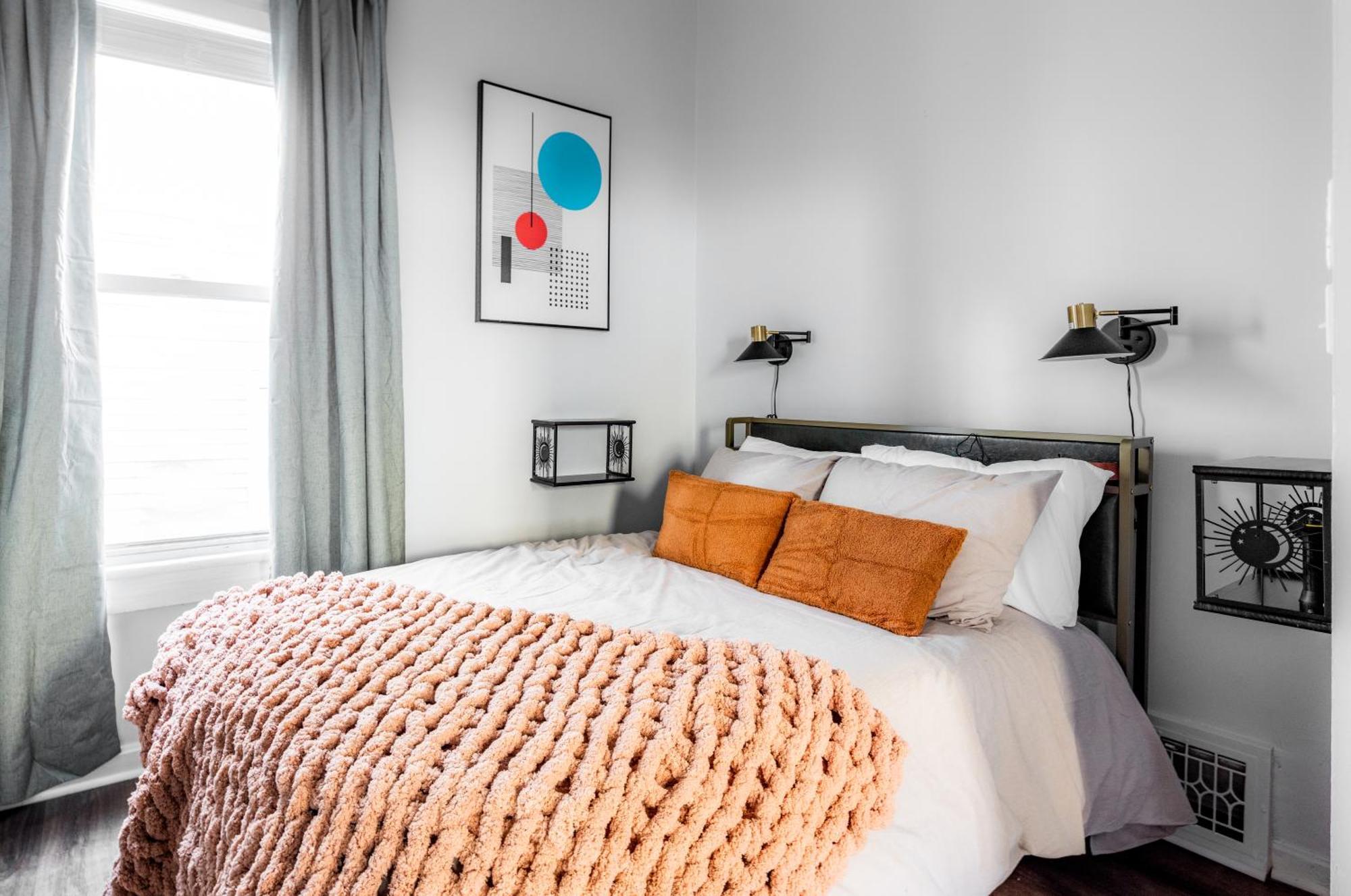דירות קליבלנד Mid-Century Modern Retreat In Little Italy מראה חיצוני תמונה